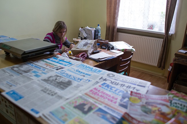 Всередині поштового відділення в с. Соломонове